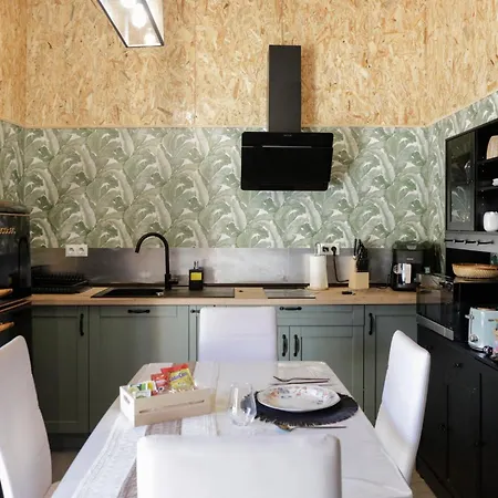 Oira House Jacuzzi Casa En Casa de Férias