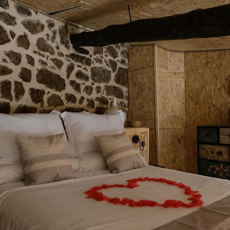 Oira House Jacuzzi Casa En
